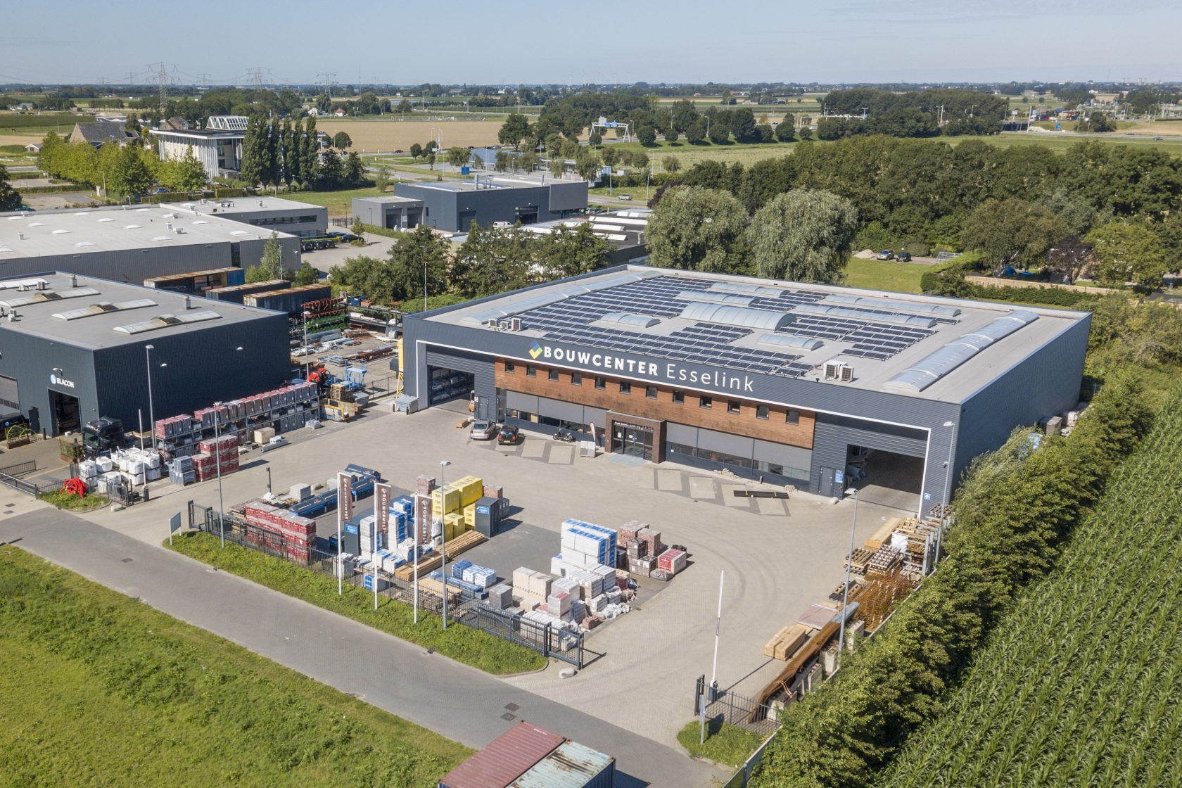 Bouwcenter-Esselink-Heinenoord_2-1680x1120